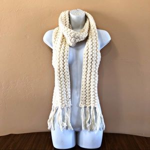 Chunky Hollister Scarf